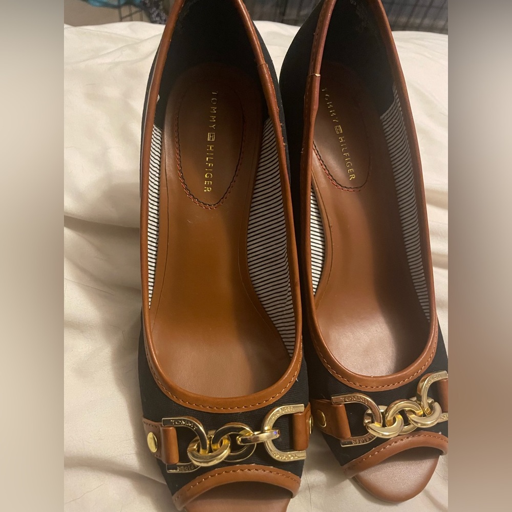 Tommy Hilfiger Wedges Size 6